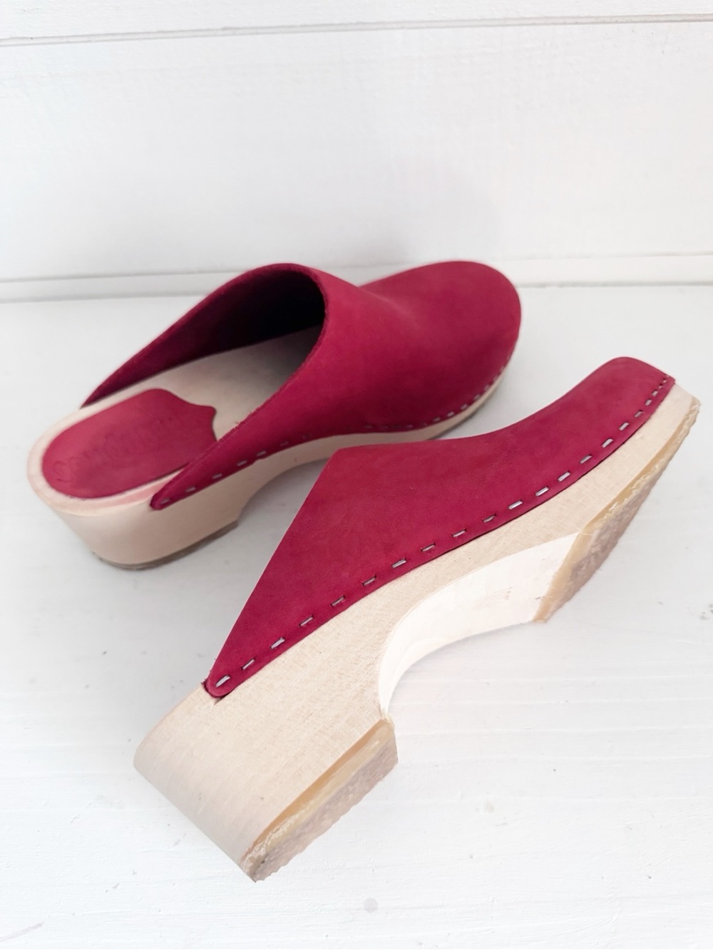 Women’s SANDGREN  nubuck leather minimalist clog